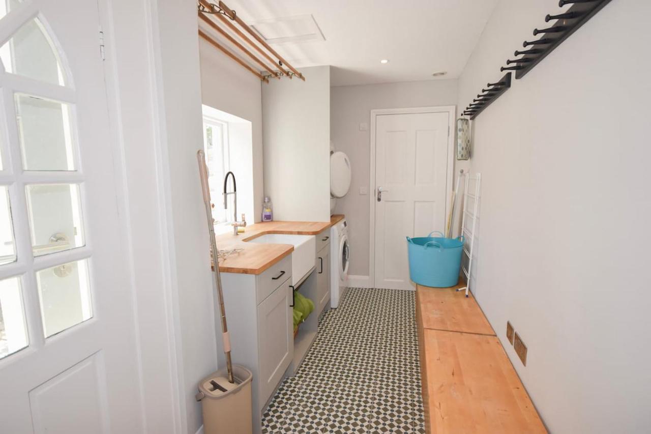 Arden Villa, Sleeps 8, Moments From The Golden Sandy Beach Of Ryde Ryde  Exterior photo