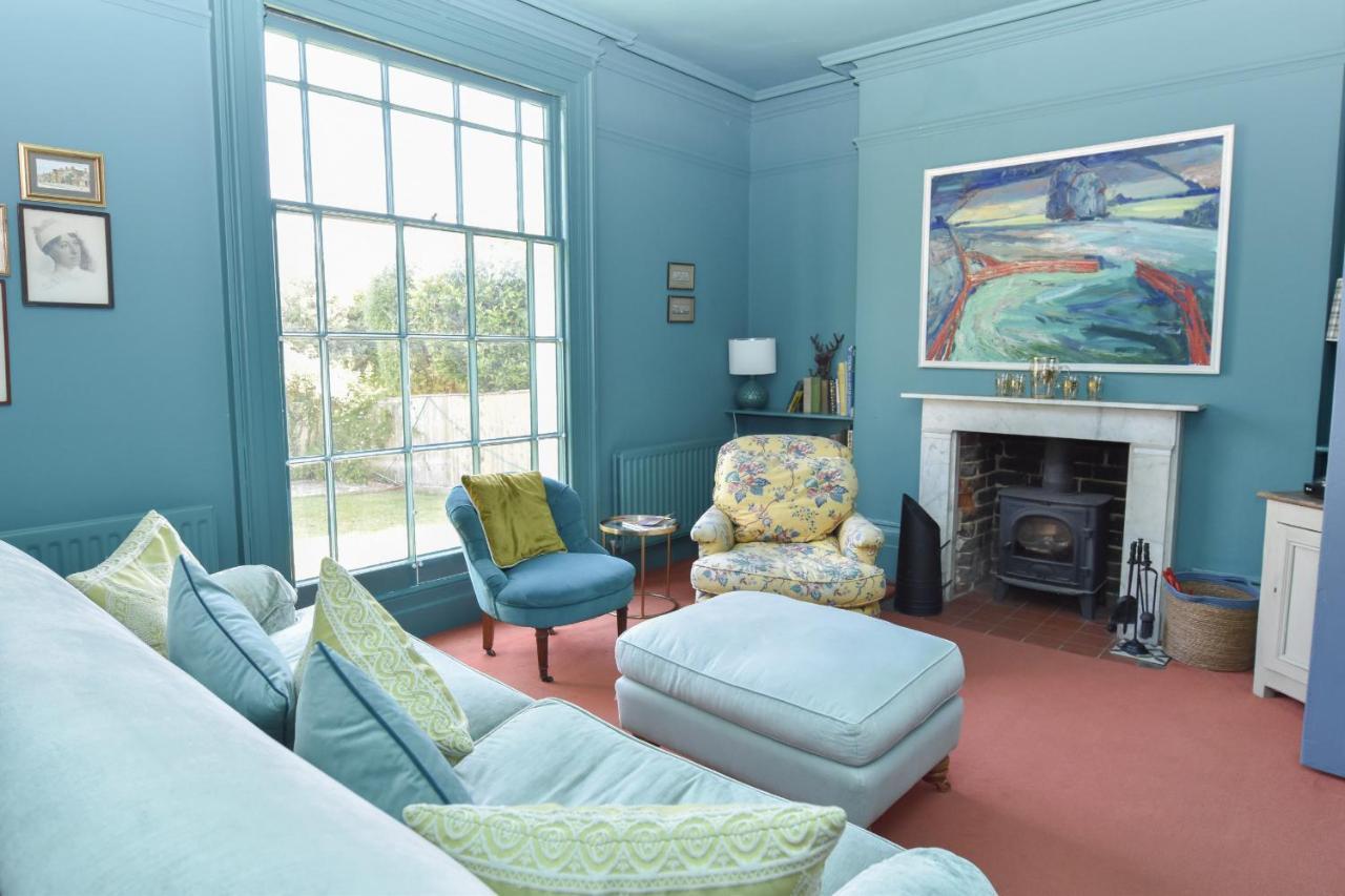 Arden Villa, Sleeps 8, Moments From The Golden Sandy Beach Of Ryde Ryde  Exterior photo