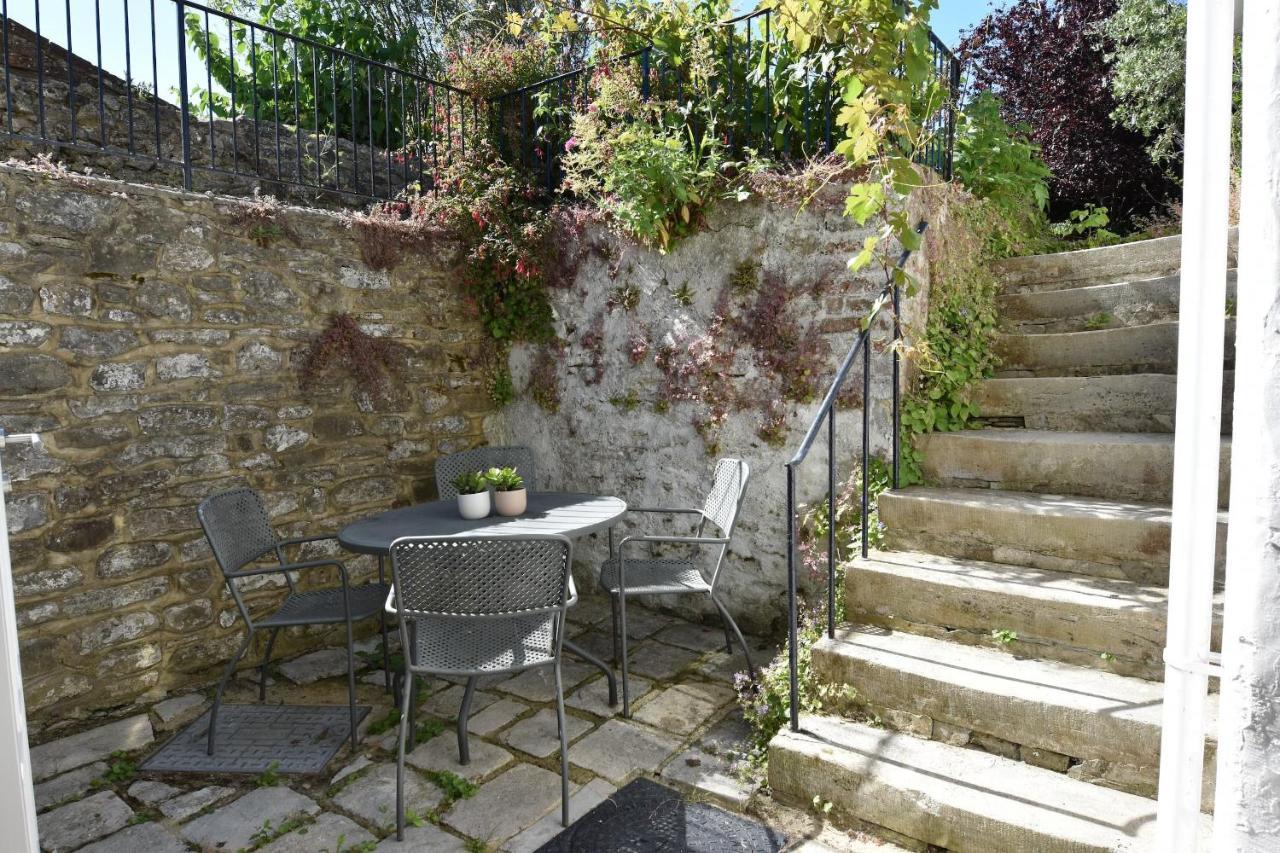 Arden Villa, Sleeps 8, Moments From The Golden Sandy Beach Of Ryde Ryde  Exterior photo